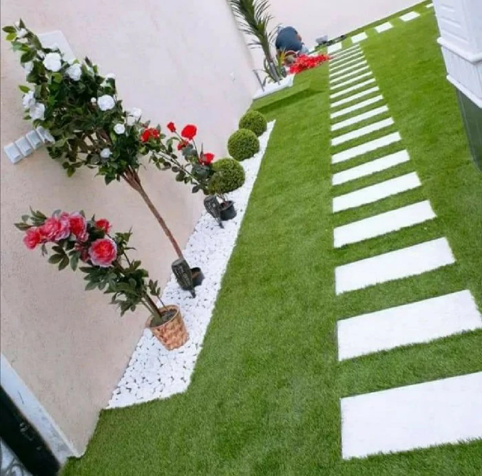 عشب صناعي بالمتر